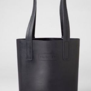 Hunter for Target bucket bag